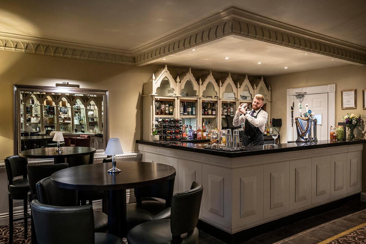 Brandshatch Place & Hotel 4*