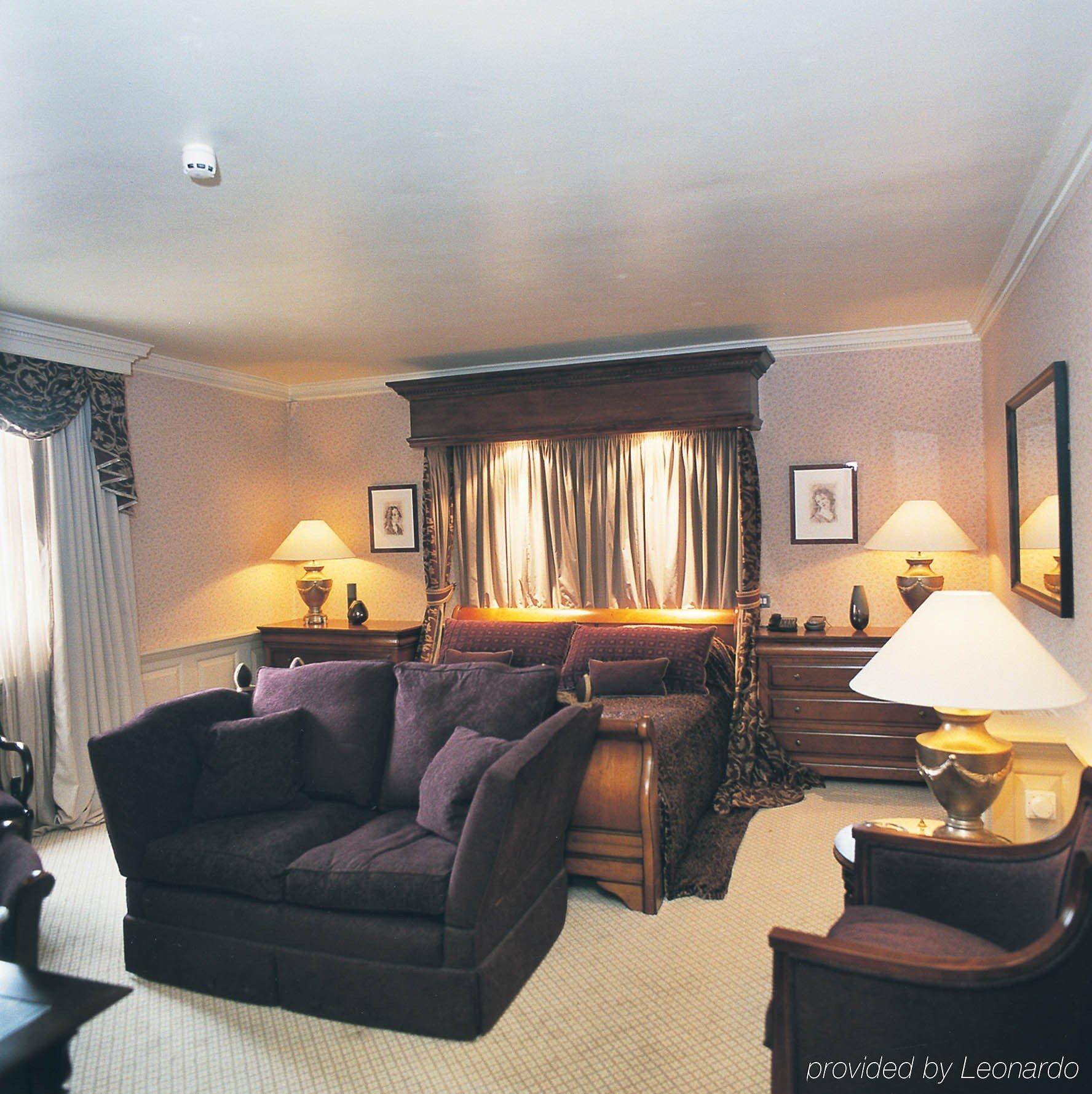 Brandshatch Place & Hotel 4*