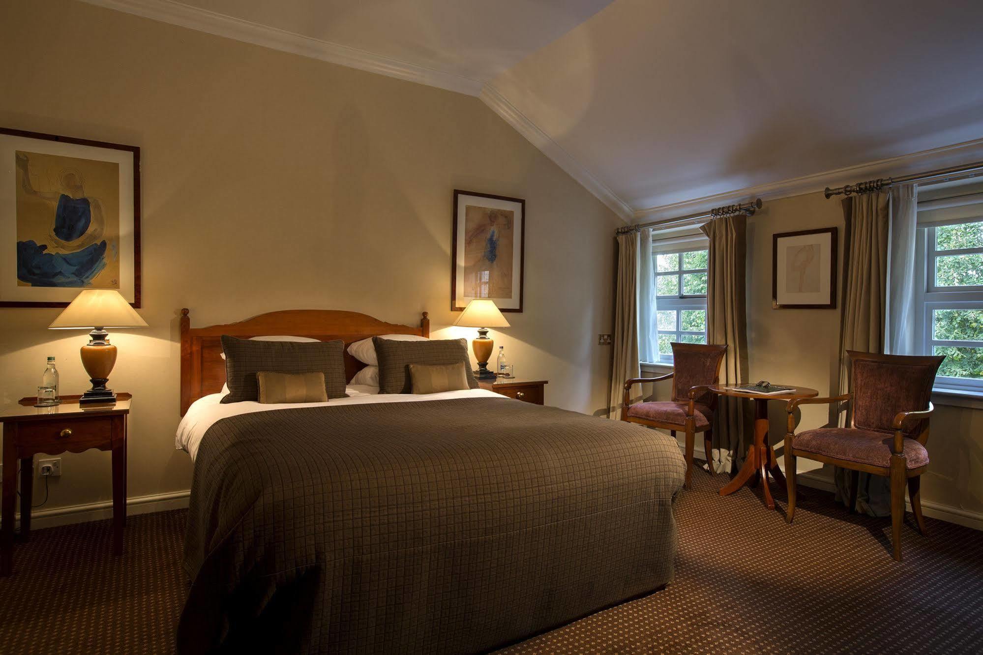 Brandshatch Place & Hotel